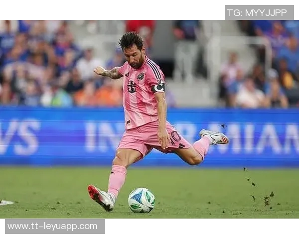 梅西确认首发对阵安哥拉福伊特担任右后卫位置 梅西确认首发对阵安哥拉福伊特担任右后卫位置