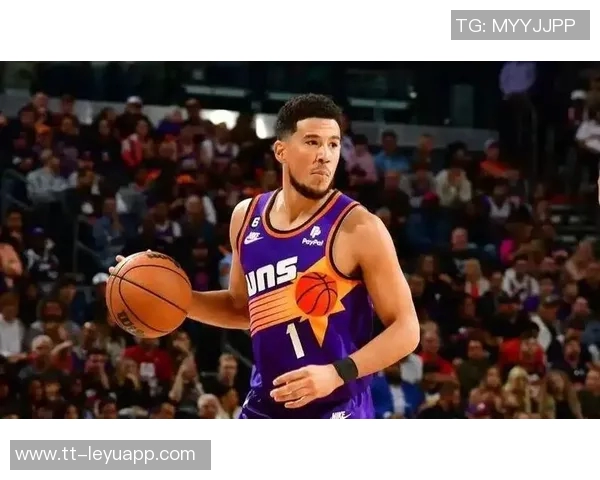 布克坦言首节表现不佳罚球问题持续困扰球队需咬牙坚持