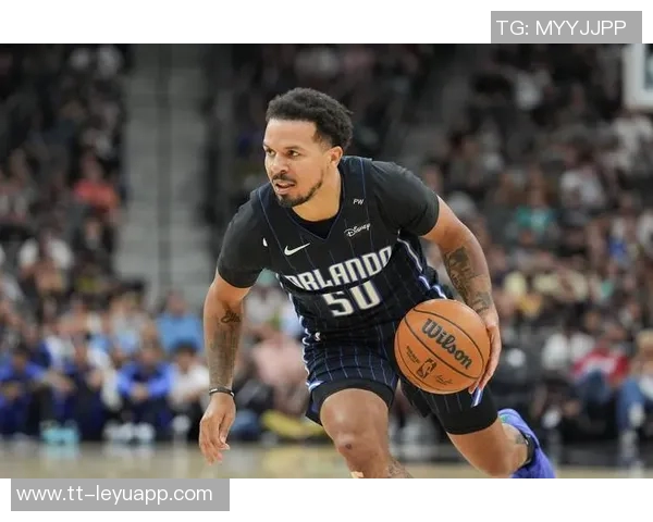 太阳裁掉后卫科尔安东尼场均数据不佳引发球队重组讨论