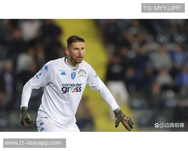 本赛季欧冠门将零封统计拉亚领跑维卡里奥紧随其后